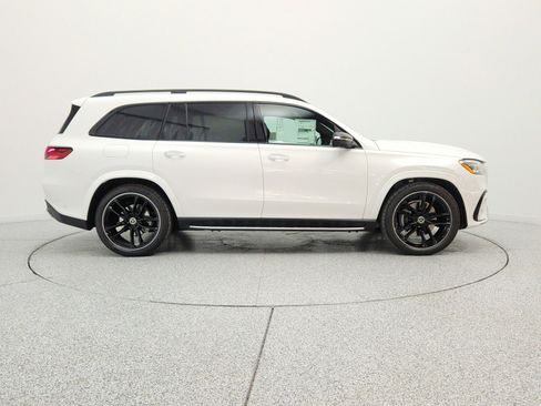 New 2026 Mercedes-Benz GLS 580 4MATIC image 19