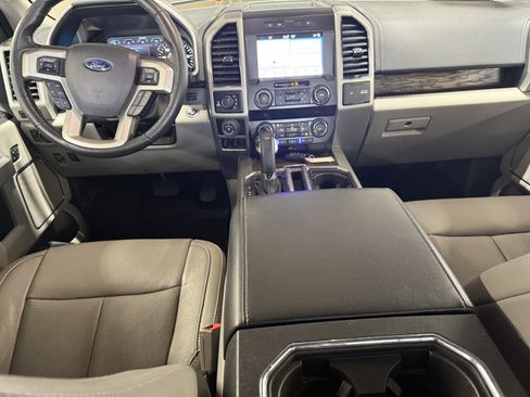 Used 2019 Ford F150 Lariat image 25