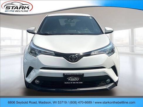 Used 2018 Toyota C-HR XLE FWD image 2