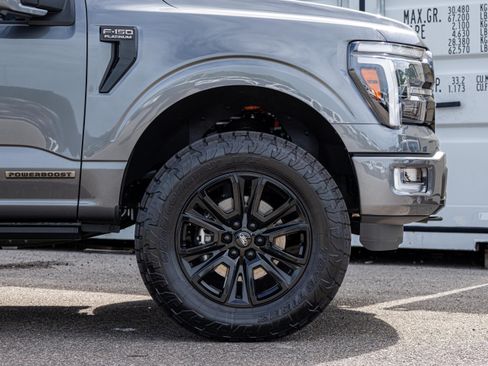 Used 2025 Ford F150 Platinum w/ Equipment Group 702A High AWD/4WD image 22