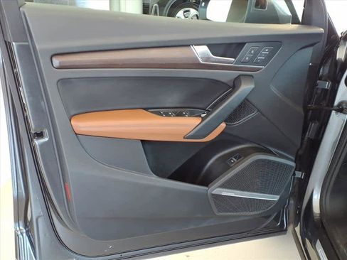 Certified 2024 Audi Q5 2.0T Premium Plus image 10