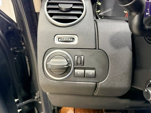 Used 2013 Land Rover LR4 HSE LUX image 14