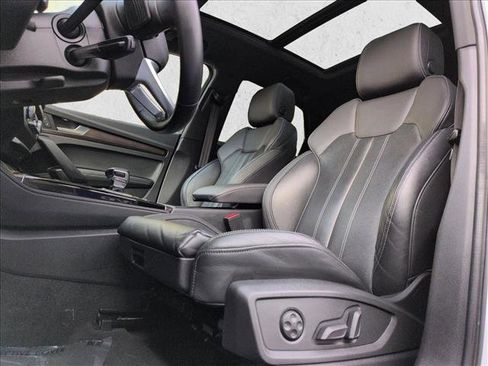 Used 2021 Audi Q5 2.0T Premium Plus w/ Premium Plus Package image 17