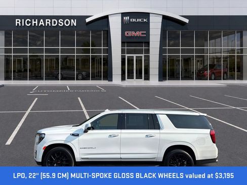 Used 2022 GMC Yukon XL Denali AWD/4WD image 2