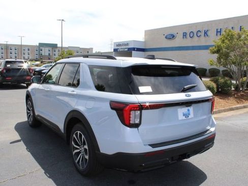 New 2026 Ford Explorer ST-Line RWD image 15