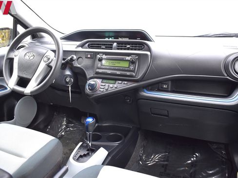 Used 2013 Toyota Prius C Two image 11