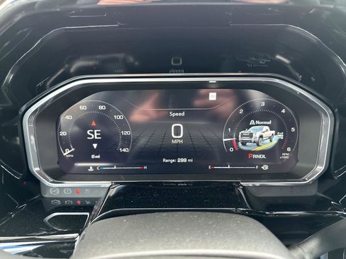 New 2026 GMC Sierra 2500 SLE w/ SLE Value Package; image 9