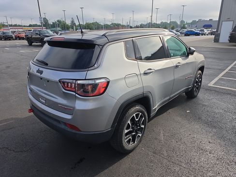 Used 2021 Jeep Compass Trailhawk AWD/4WD image 3