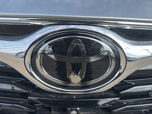 Used 2024 Toyota Highlander Platinum image 54