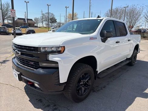Used 2021 Chevrolet Silverado 1500 LT Trail Boss image 8