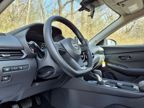 New 2025 Nissan Sentra S image 5