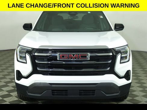 Used 2025 GMC Terrain Elevation AWD/4WD image 11