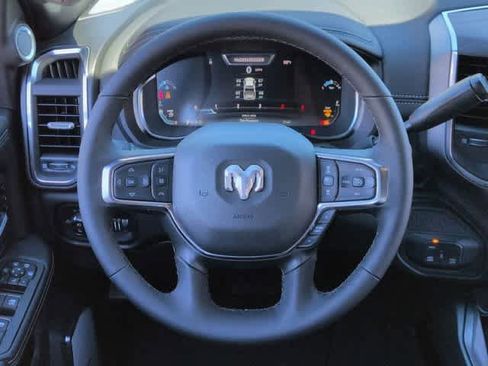New 2026 RAM 2500 Laramie AWD/4WD image 21