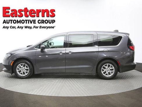 Used 2023 Chrysler Voyager LX FWD image 59