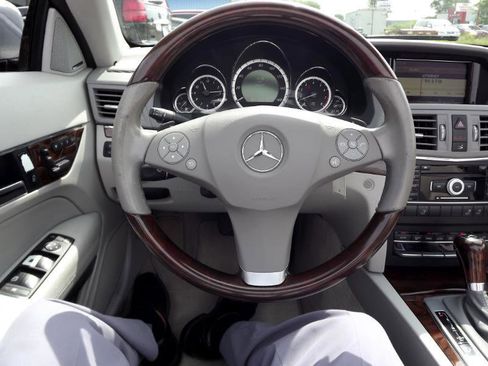 Used 2011 Mercedes-Benz E 350 Cabriolet image 18