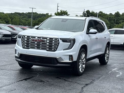 New 2026 GMC Acadia Denali w/ Super Cruise Package FWD image 13