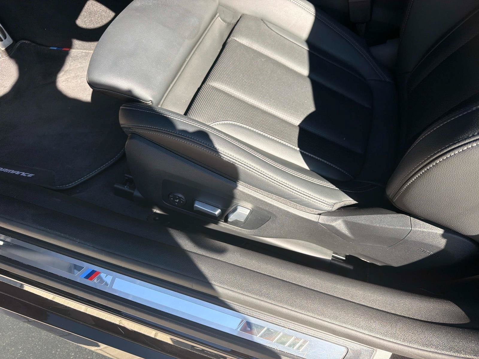 Used 2024 BMW M440i Coupe w/ Premium Package RWD image 13
