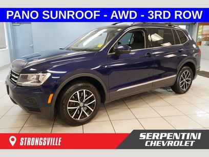 Used 2021 Volkswagen Tiguan SE w/ Panoramic Sunroof Package