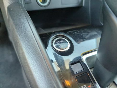 Certified 2023 Nissan Versa SV FWD image 45