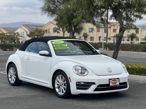 Used 2017 Volkswagen Beetle 1.8T SE FWD image 2