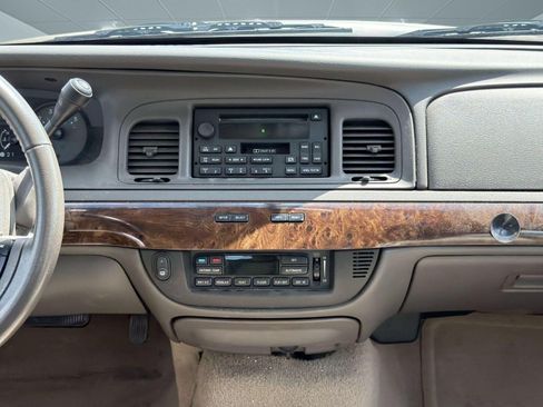 Used 2010 Mercury Grand Marquis LS RWD image 16
