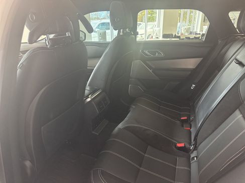 Used 2018 Land Rover Range Rover Velar R-Dynamic SE AWD/4WD image 7