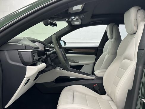 Used 2025 Porsche Macan 4 Electric w/ Premium Package AWD/4WD image 10