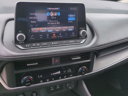 Certified 2025 Nissan Rogue SV image 16