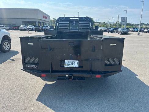 Used 2022 RAM 5500 Tradesman w/ Chrome Appearance Group AWD/4WD image 6