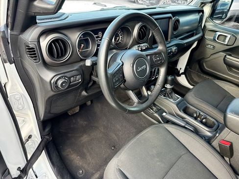 Used 2021 Jeep Wrangler Sport S image 10