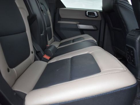 Used 2023 Ford Bronco Wildtrak image 22