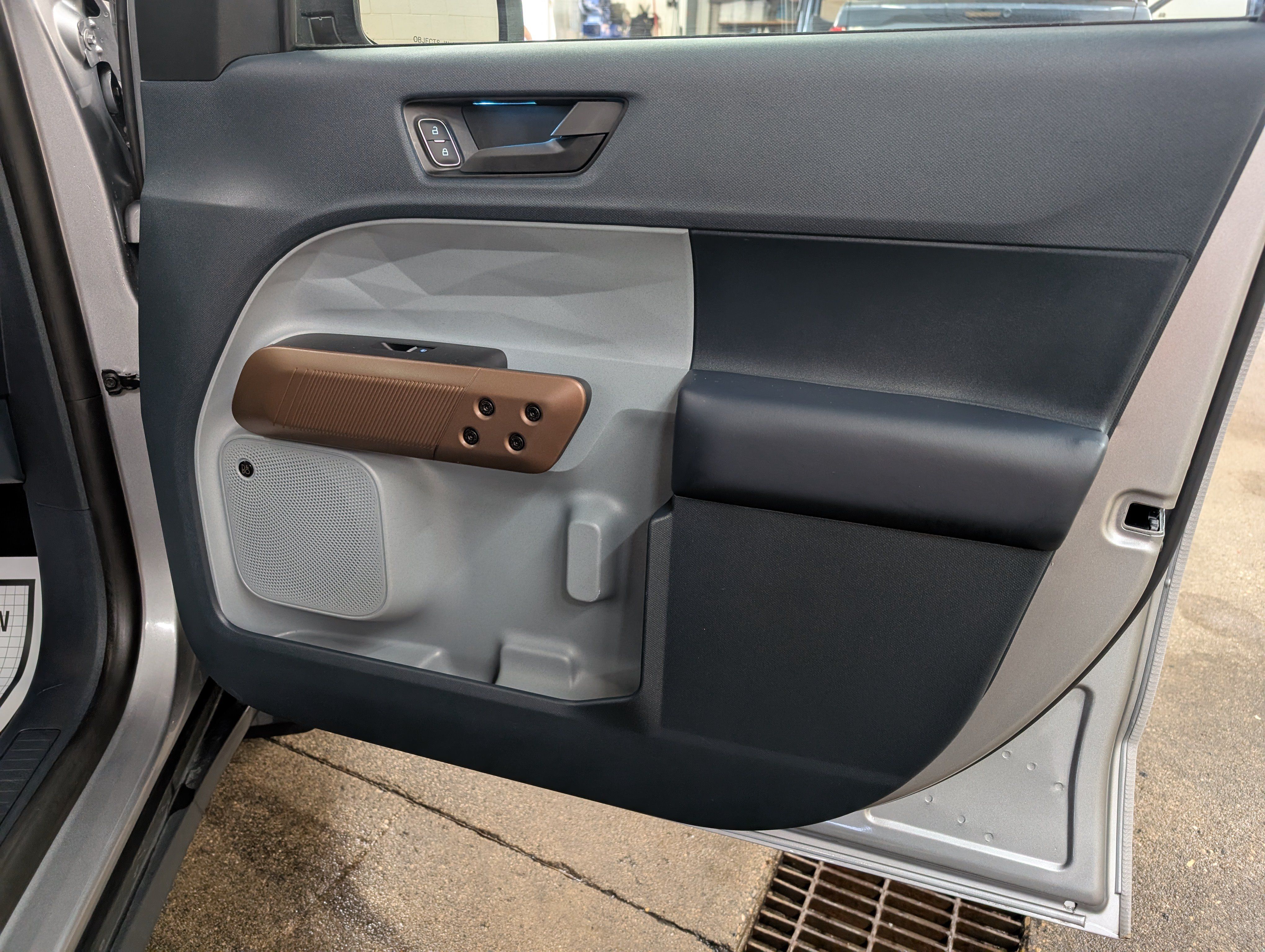 Used 2024 Ford Maverick Lariat FWD image 4