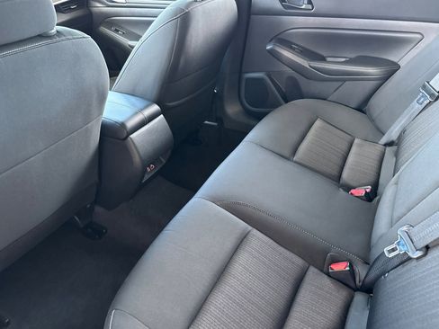 Used 2025 Nissan Altima 2.5 SV image 26