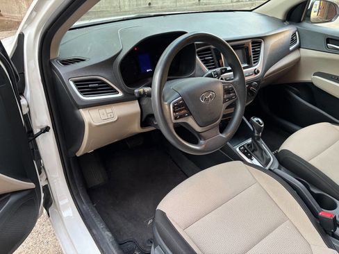 Used 2018 Hyundai Accent SE FWD image 15