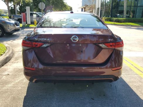 Certified 2020 Nissan Sentra SV FWD image 5