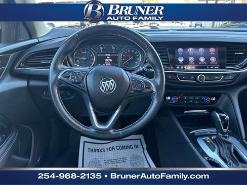 Used 2019 Buick Regal Essence w/ Driver Confidence Package I image 21