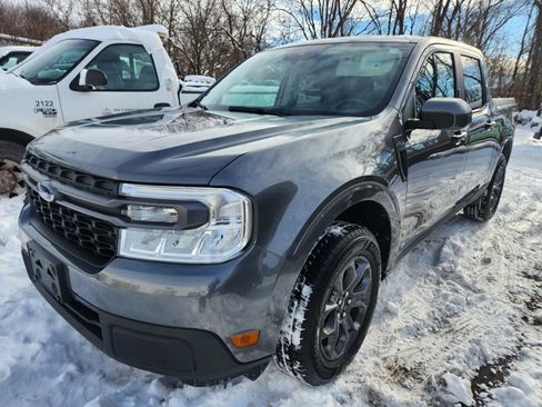 Certified 2022 Ford Maverick XLT w/ Equipment Group 300A Standard image 2