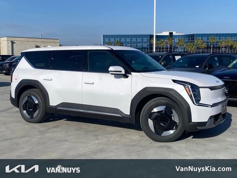 New 2026 Kia EV9 Light image 1