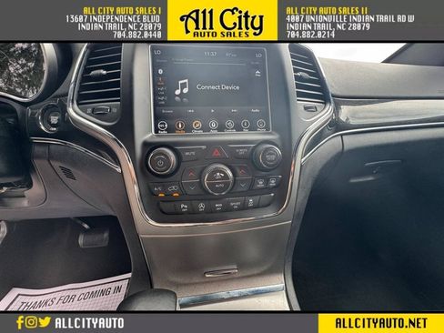 Used 2018 Jeep Grand Cherokee Trailhawk AWD/4WD image 24