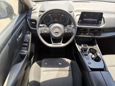 Used 2024 Nissan Rogue SV FWD image 26