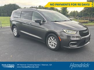 Used 2021 Chrysler Pacifica Touring-L FWD video 1