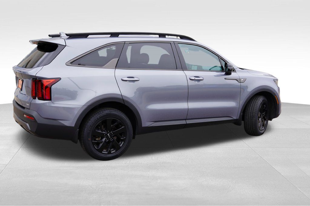 Certified 2023 Kia Sorento S AWD/4WD image 4