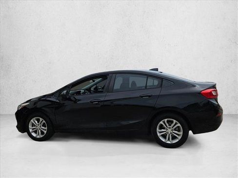 Used 2019 Chevrolet Cruze LS w/ LS Convenience Package FWD image 8