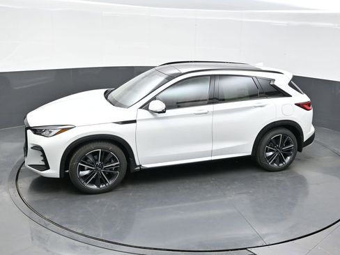 New 2025 INFINITI QX50 Sport image 34