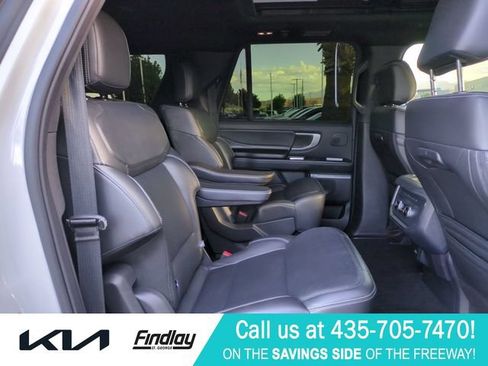 Used 2025 Ford Expedition Max Platinum w/ Stealth Performance Package AWD/4WD image 32