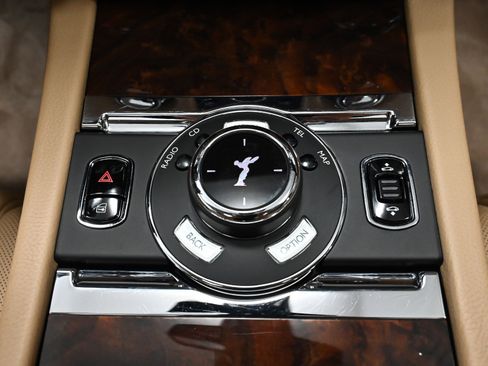 Used 2017 Rolls-Royce Ghost image 28