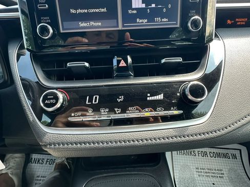 Used 2020 Toyota Corolla SE FWD image 15