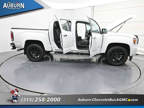 Used 2021 GMC Canyon Denali image 39