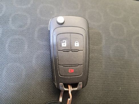 Used 2017 Chevrolet Trax LS image 32