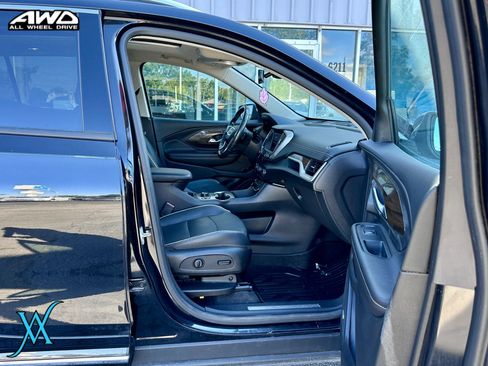 Used 2020 GMC Terrain Denali w/ Denali Premium Package AWD/4WD image 24